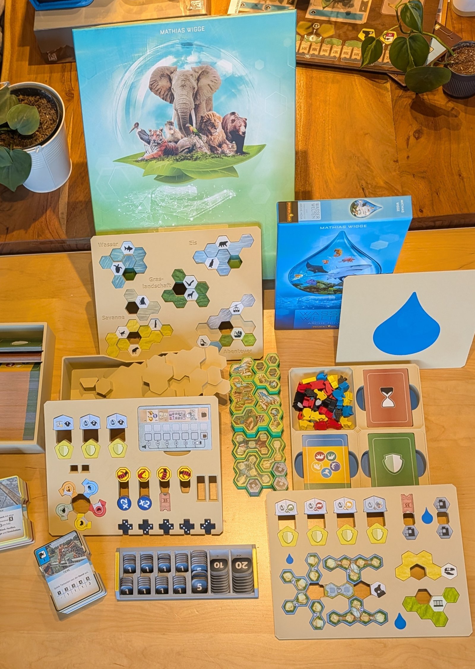 Alle Inserts und Boxen von Arche Nova ausgepackt
